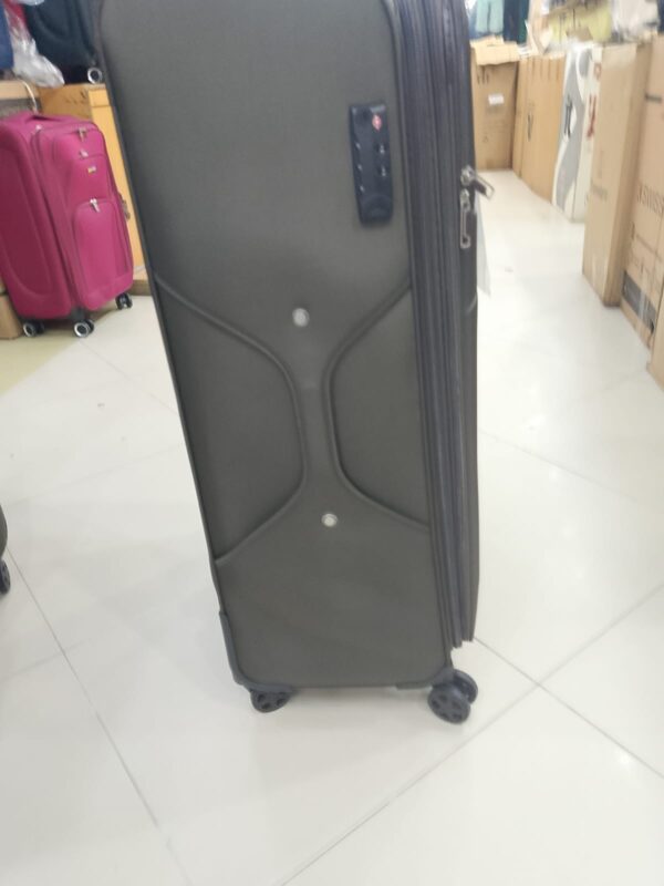 Delsey_Soft_Side_Img_Handle_Alt