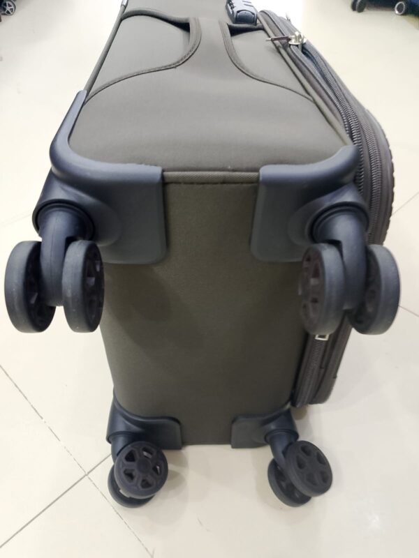 Delsey_Soft_Side_Img_Wheel_Alt